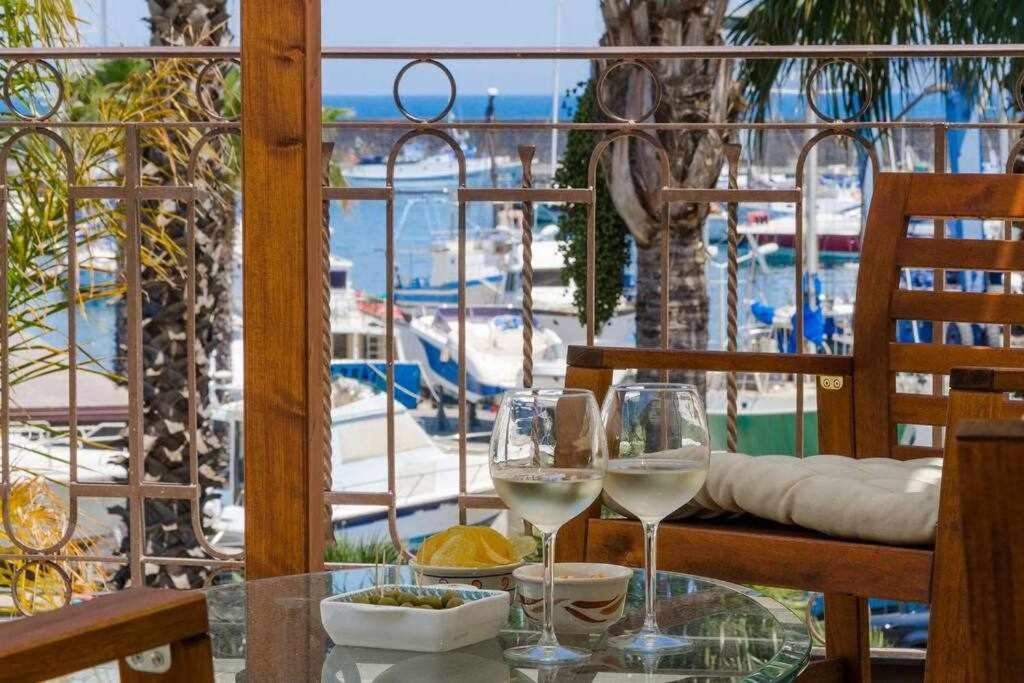 Villa Casa Delle Zammare Fronte Mare Centro Storico Riposto Exterior foto